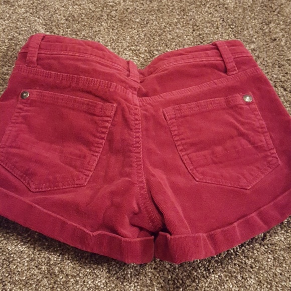 Burgundy corduroy shorts - Picture 2 of 2